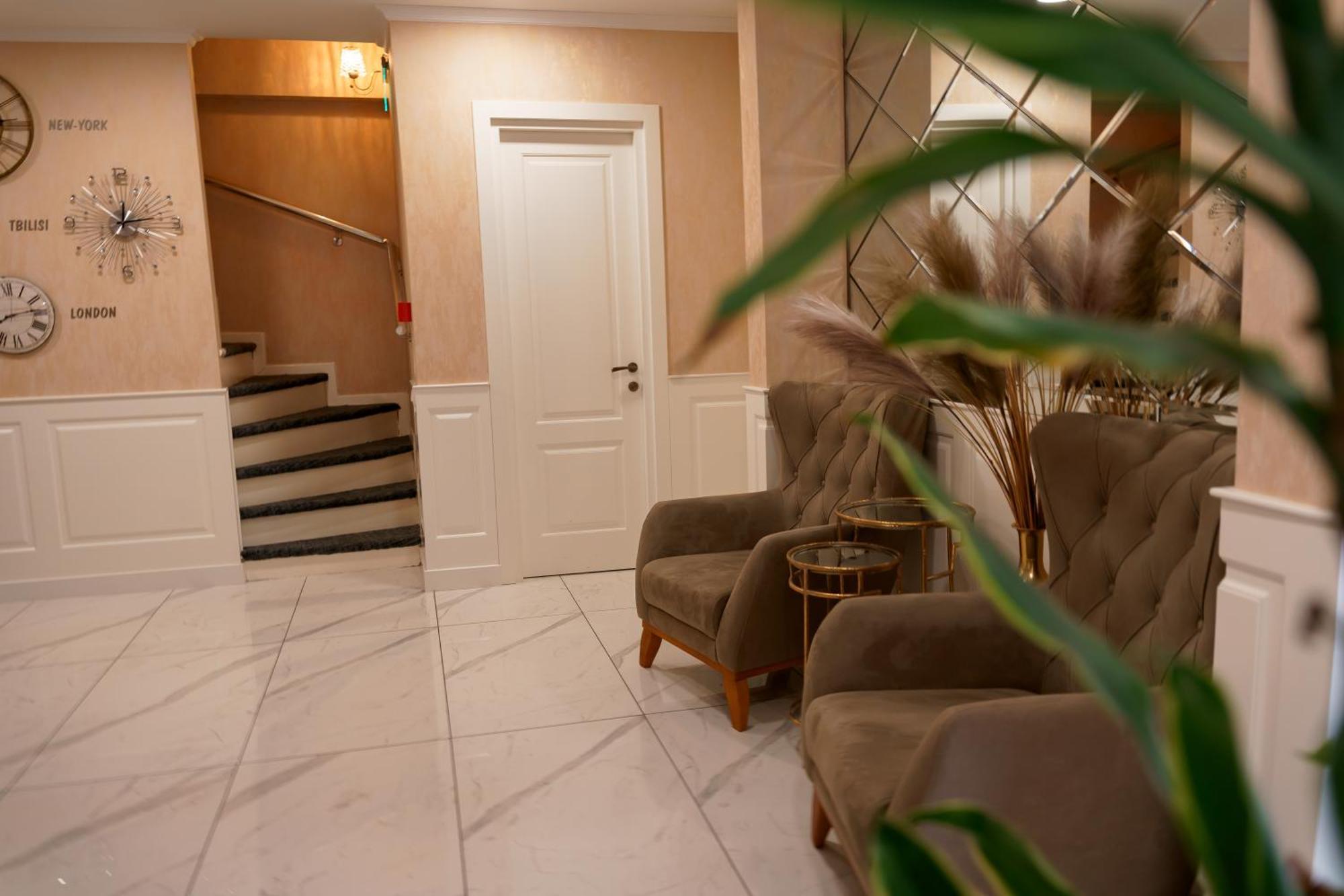 Hotel Well Inn Тбілісі Екстер'єр фото
