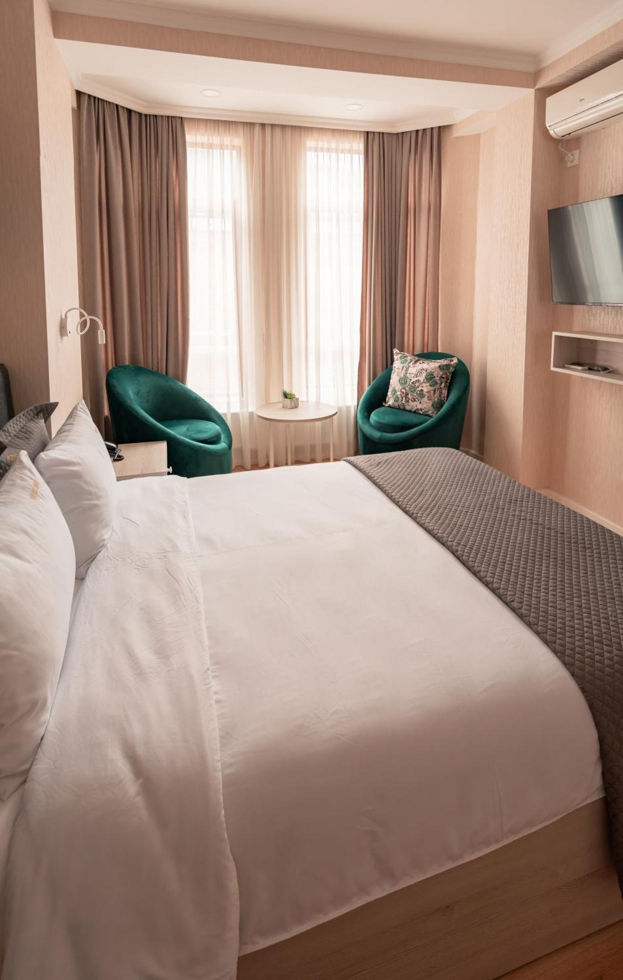 Hotel Well Inn Тбілісі Екстер'єр фото