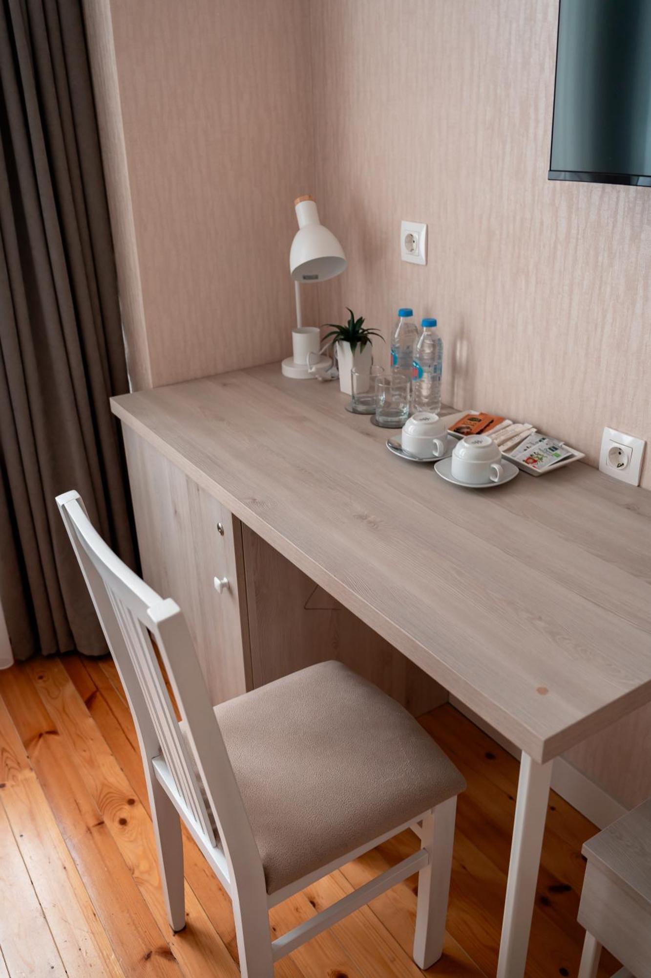 Hotel Well Inn Тбілісі Екстер'єр фото
