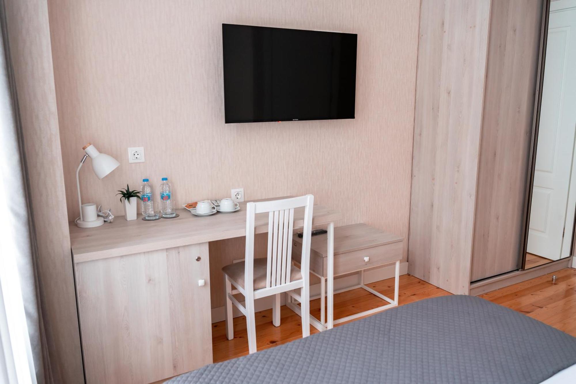 Hotel Well Inn Тбілісі Екстер'єр фото