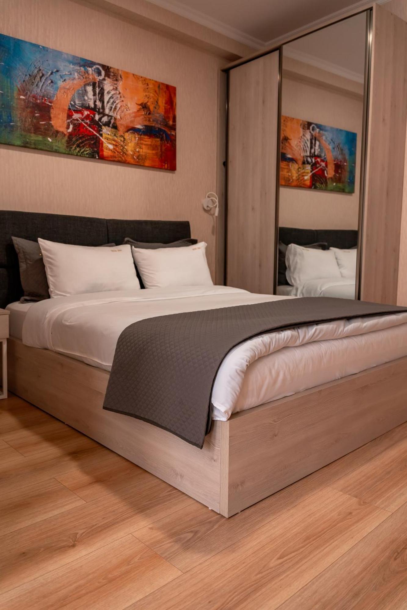 Hotel Well Inn Тбілісі Екстер'єр фото